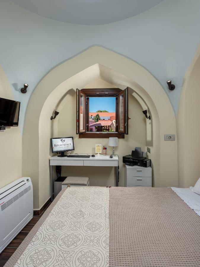 Bibliotheque Apartman Rhodes City Kültér fotó