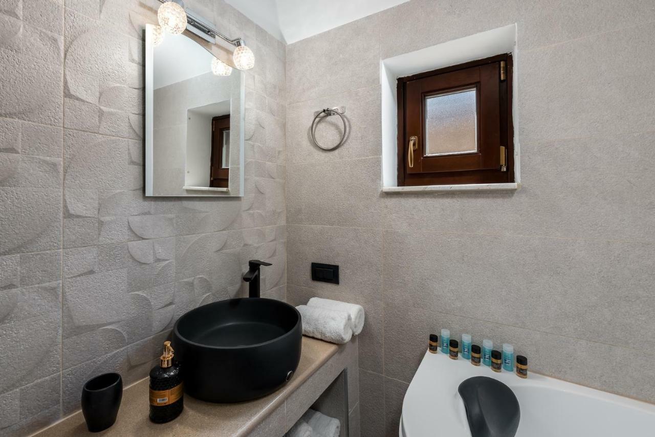 Bibliotheque Apartman Rhodes City Kültér fotó